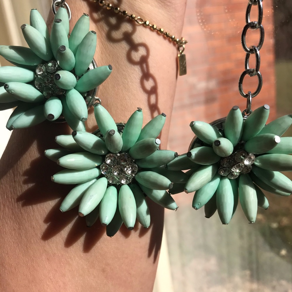Women’s Lite Green Necklace - Picture 6 of 6